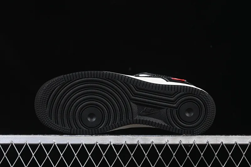 All categories Nk Air Force 1 Air Force series Nk Air Force 1 Low Air Force low-top Nike Air Force 1'07 Low LV joint beige black red small double hook Air Force 1 low-top casual sneakers MZ9588-813